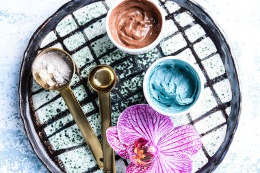 Tablo, closeup kil ile plaka