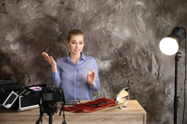 Young beauty blogger recording video at home — Stock Photo, Image