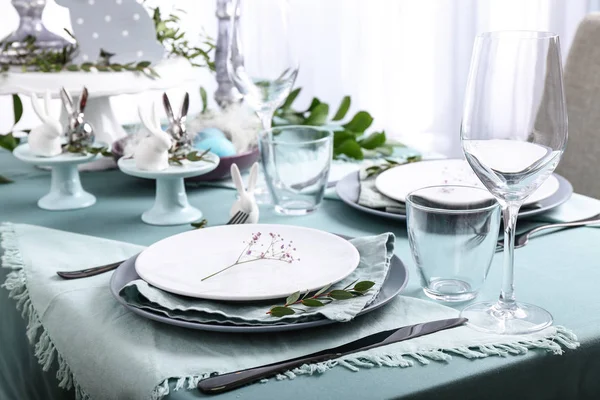 부활절 축 하에 대 한 아름 다운 테이블 — 스톡 사진