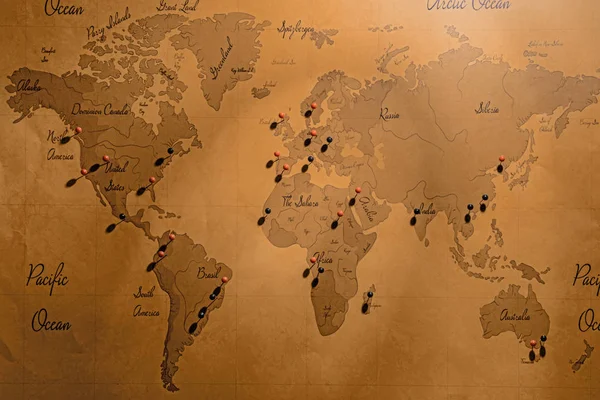 Пин на карте мира, вид сверху — стоковое фото