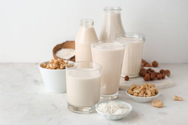 Hafif masada lezzetli vegan süt çeşitleri