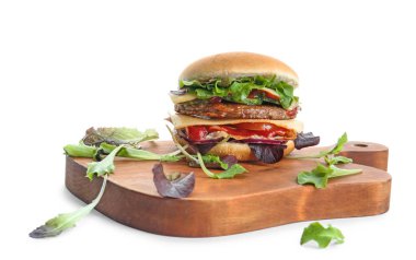 Beyaz zemin üzerine lezzetli burger