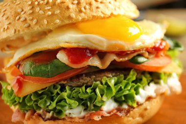 Lezzetli hamburger, portre