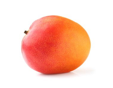 Beyaz zemin üzerine lezzetli mango meyve