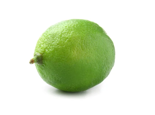 Fruta de lima sabrosa sobre fondo blanco —  Fotos de Stock