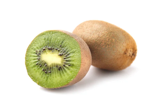 Leckere Kiwi-Früchte auf weißem Hintergrund — Stockfoto
