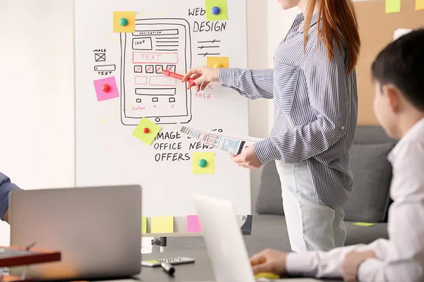 Young IT designers working in office — Stock Photo, Image