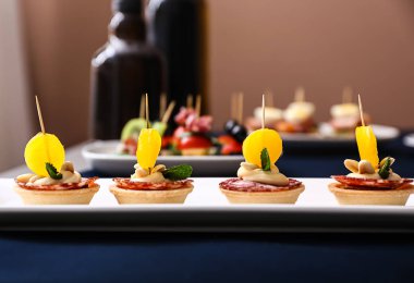 Plaka, closeup leziz kanepeler