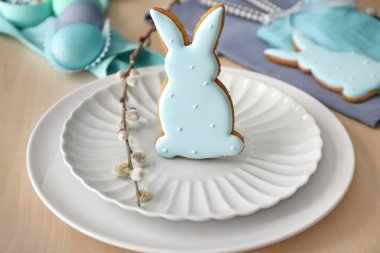 Tavşan şeklinde çerez ile Paskalya masası ayarı