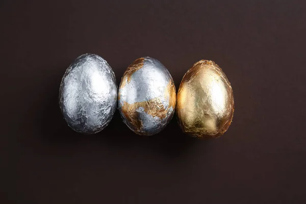 Beautiful Easter eggs on dark background — Stock Photo, Image