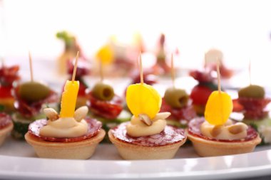 Plaka, closeup leziz kanepeler