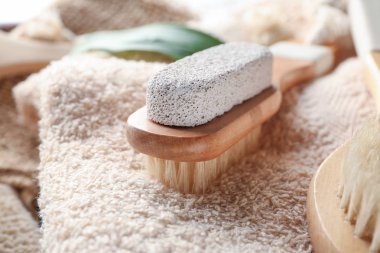 Havlu, closeup üzerinde fırça Masaj