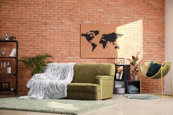 Interno della camera moderna con muro di mattoni — Foto Stock