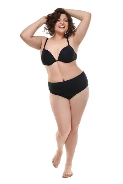 Feliz mulher plus size no fundo branco. Conceito de corpo positivo — Fotografia de Stock