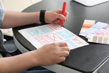 Erkek o tasarımcı ofis, çekim çalışma