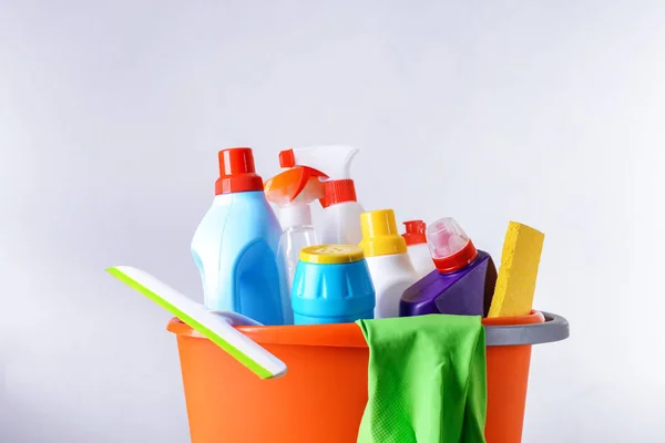 Açık arkaplanda temizlik malzemeleri — Stok fotoğraf