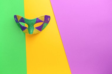 Festival maske renk arka plan üzerinde