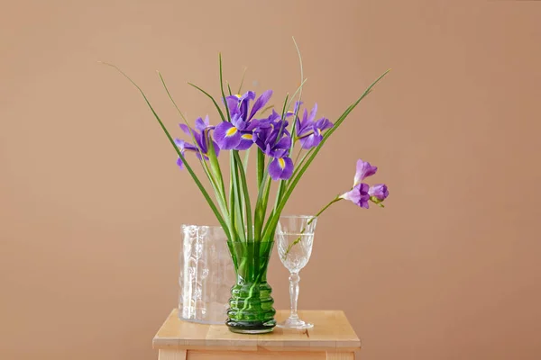 Vases with beautiful flowers on table — Stock Photo, Image