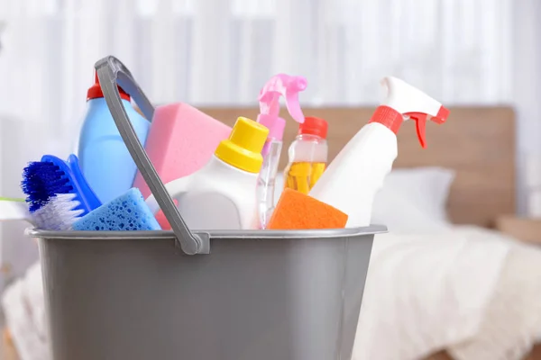 Set of cleaning supplies in flat — Stock Photo, Image