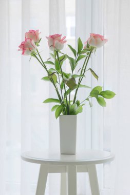 Tablo Oda güzel çiçekli vazo