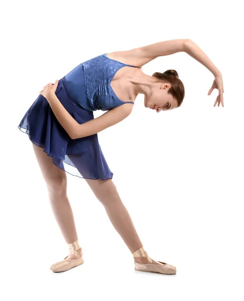 Krásné mladé balerína na bílém pozadí — Stock fotografie