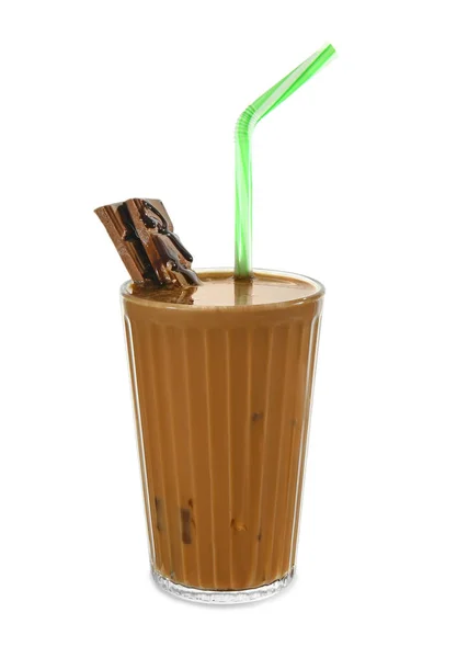 Glas leckerer Frappé-Kaffee auf weißem Hintergrund — Stockfoto
