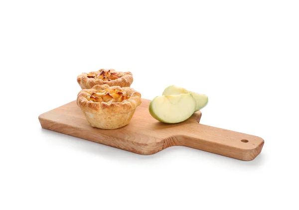 Sabrosos pasteles de manzana sobre fondo blanco —  Fotos de Stock