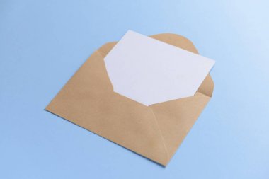 Renk arka planda davetiye mockup