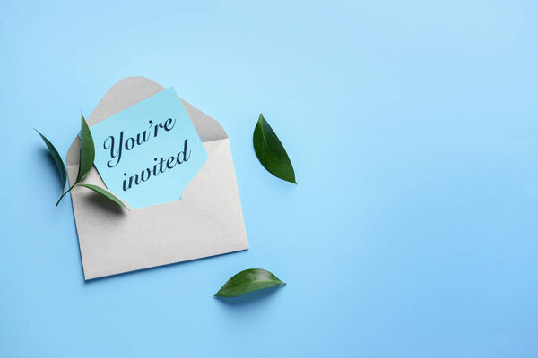 Приглашение на цветной фон
