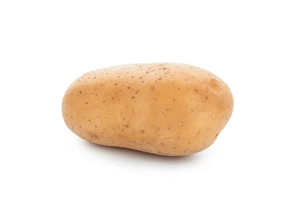 Rohe Kartoffeln auf weißem Hintergrund — Stockfoto