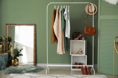 Soyunma odasının iç kısmı çok şık.