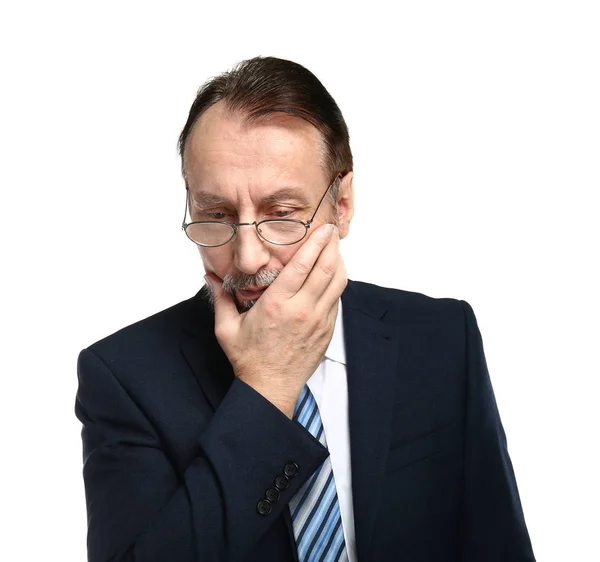 Porträt eines traurigen reifen Geschäftsmannes auf weißem Hintergrund — Stockfoto