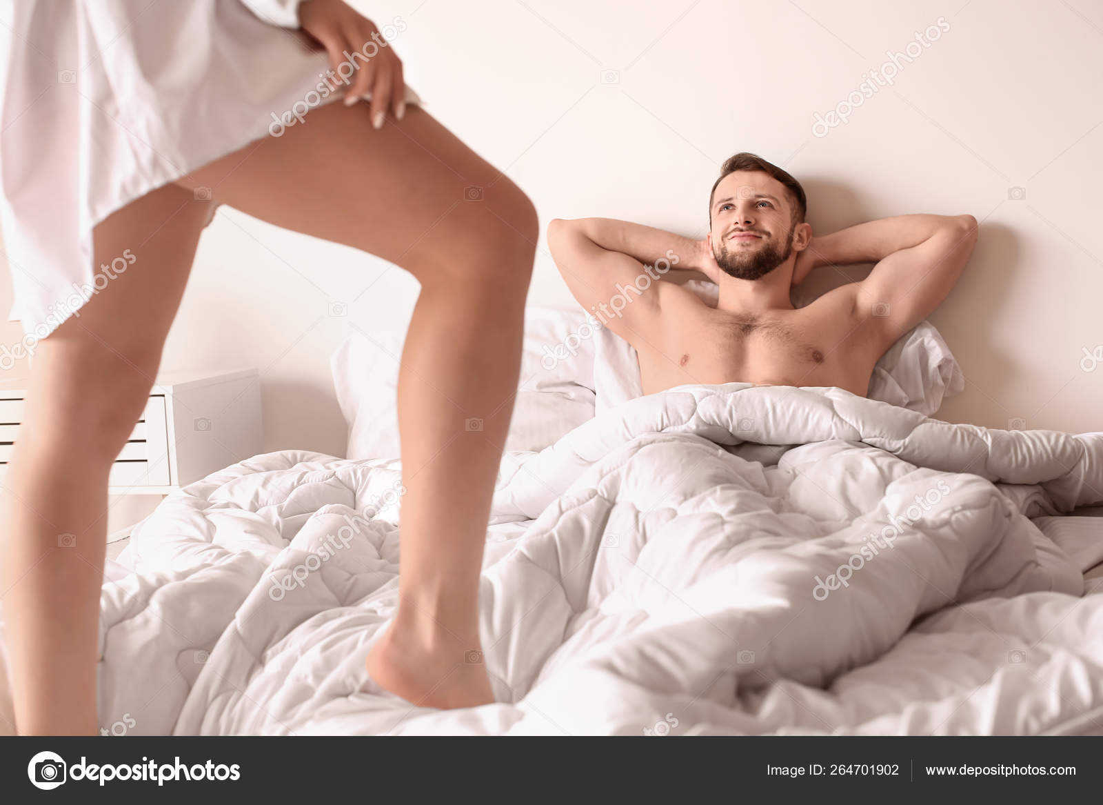 sexy wife on bed xxx photo
