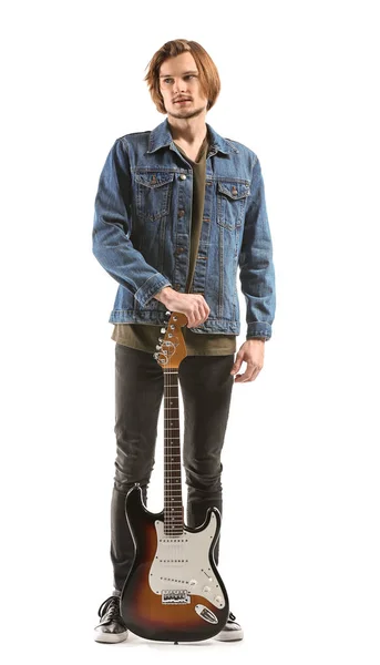 Schöner junger Mann mit Gitarre auf weißem Hintergrund — Stockfoto