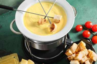 Masada kruton lu peynir fondü