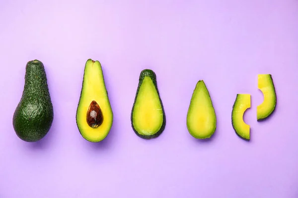 Fresh avocado on color background — ストック写真