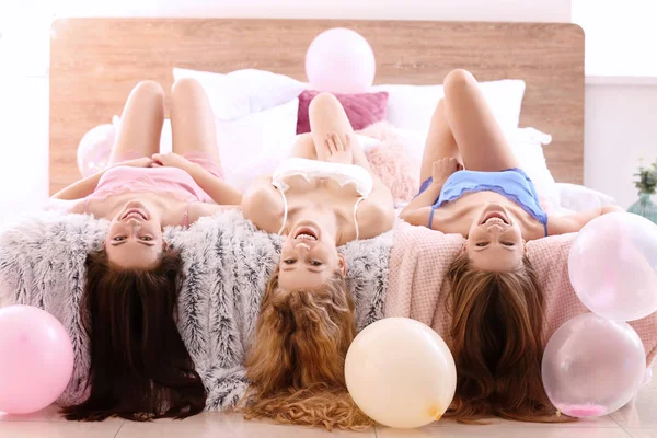 Beautiful young women during hen party at home — Stock Photo, Image