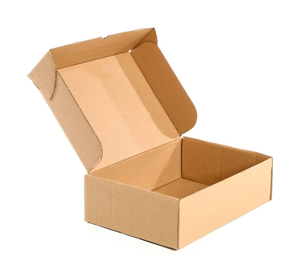 Boîte ouverte en carton sur fond blanc — Photo