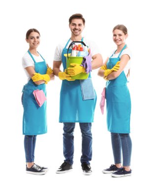 Beyaz arka plan üzerinde hademeler ekibi