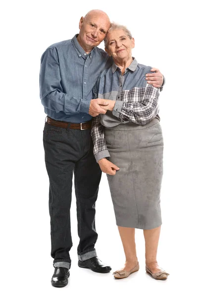 Retrato de casal sênior no fundo branco — Fotografia de Stock