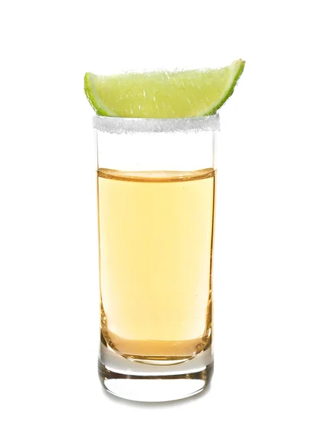 Schuss Tequila auf weißem Hintergrund — Stockfoto