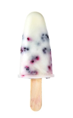 Beyaz arka planda lezzetli dondurma