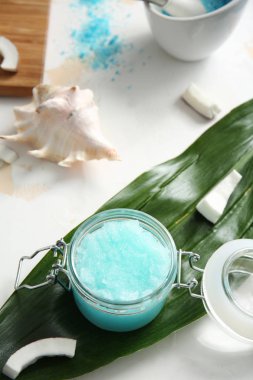 Hafif masada vücut fırçası ile Kavanoz