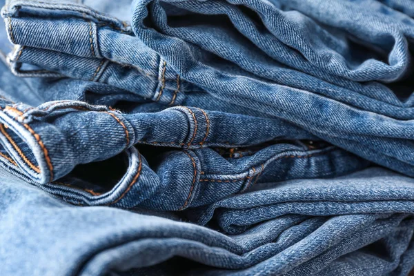 Bunt jeans kläder, närbild — Stockfoto