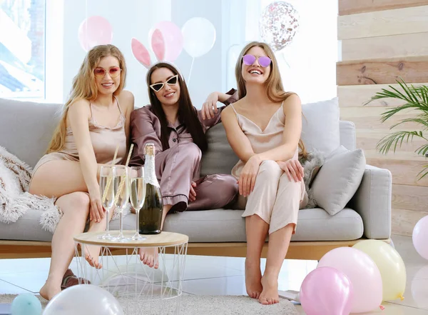 Beautiful young women during hen party at home — Stock Photo, Image