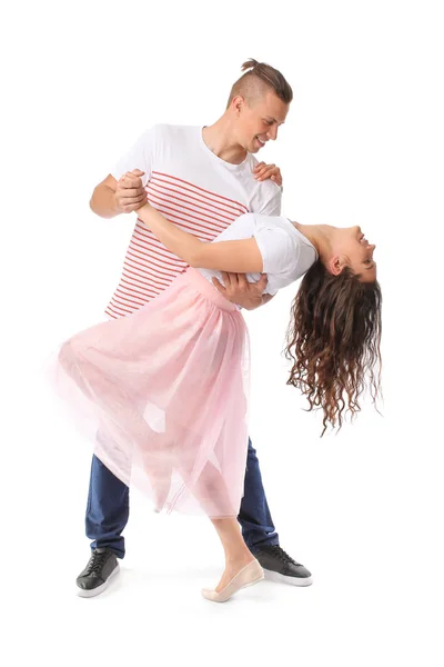 在白人背景下跳舞的年轻夫妇 — 图库照片