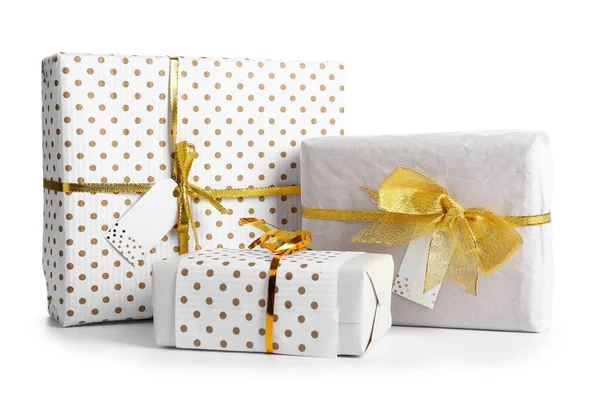 Belle scatole regalo su sfondo bianco — Foto Stock