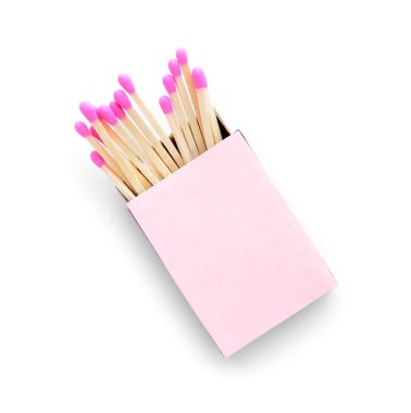 Beyaz arkaplanda kibrit kutusu