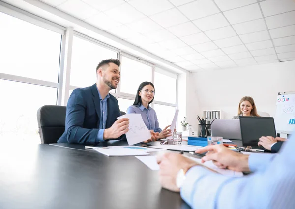 Team of business people during meeting in office — Stock Photo, Image