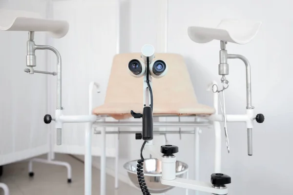 Modern colposcope i gynekolog kontor — Stockfoto